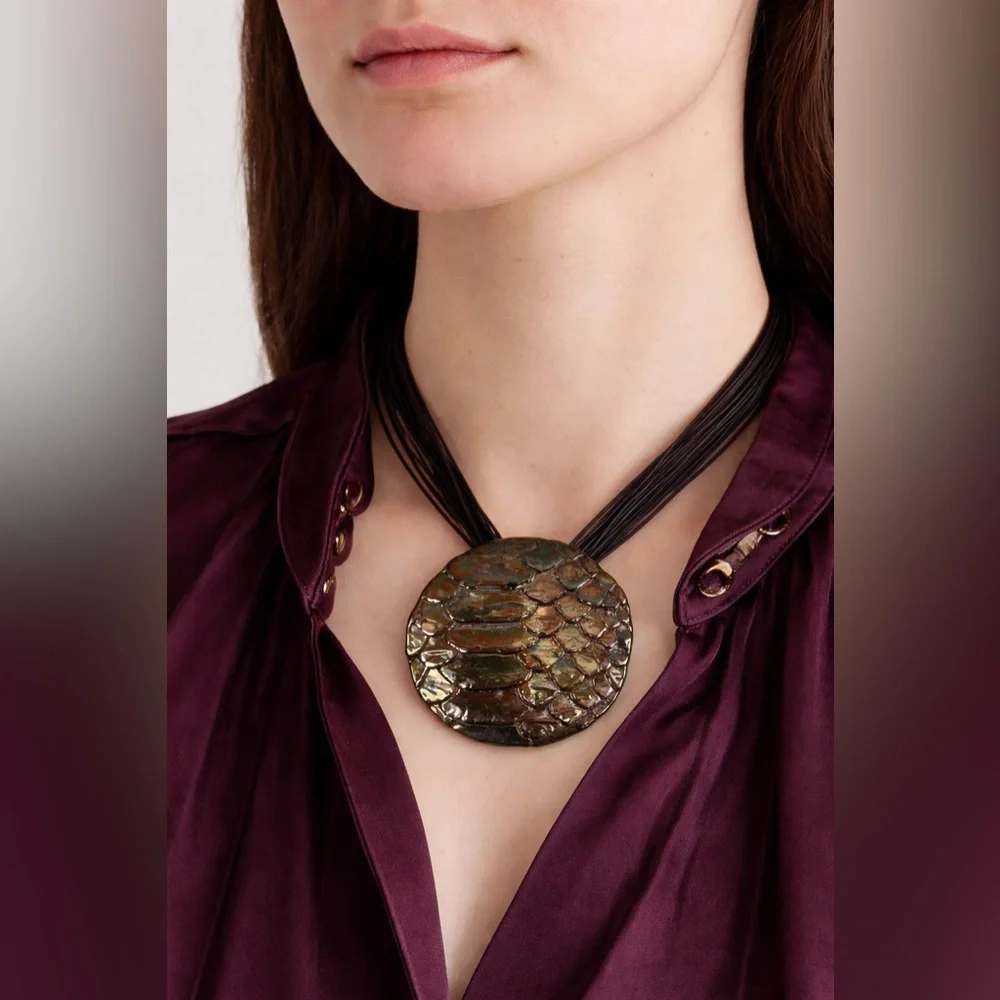E&L Israel 925 Sterling Silver Electroform Snake Skin Disc Leather Cord Necklace